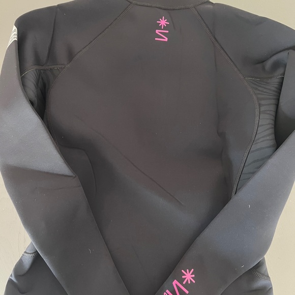 NP Surf Spark Neo Wetsuit Top - Picture 3 of 5